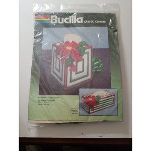 Bucilla Christmas Plastic Canvas 3D  Poinsettia Tissue Box Cover NEW